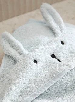 Adorable companion bath cape