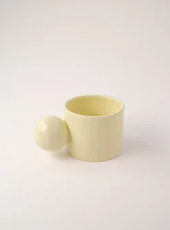 Ball handle mug