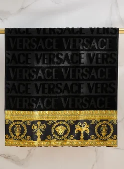 Baroque bath towel