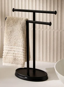 Black double towel rack