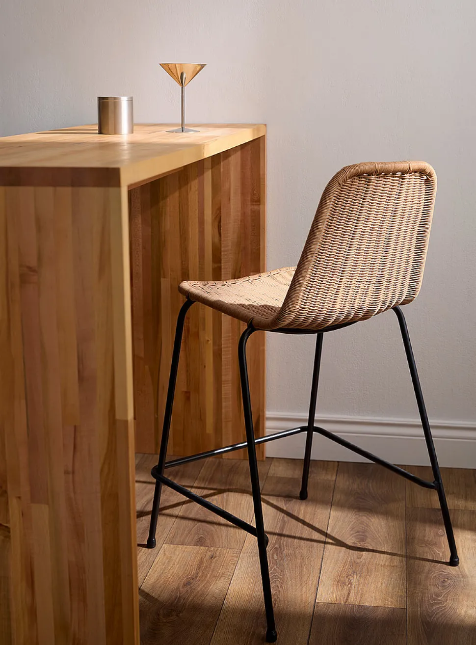 Braided polyresin counter stool