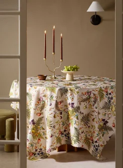 Charming orchard tablecloth
