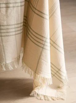 Countryside tartan tablecloth