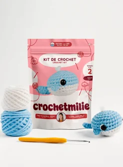 Cute whale crochet kit