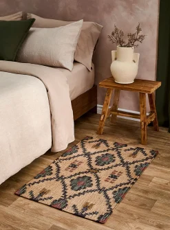 Diamonds and flowers kilim rug