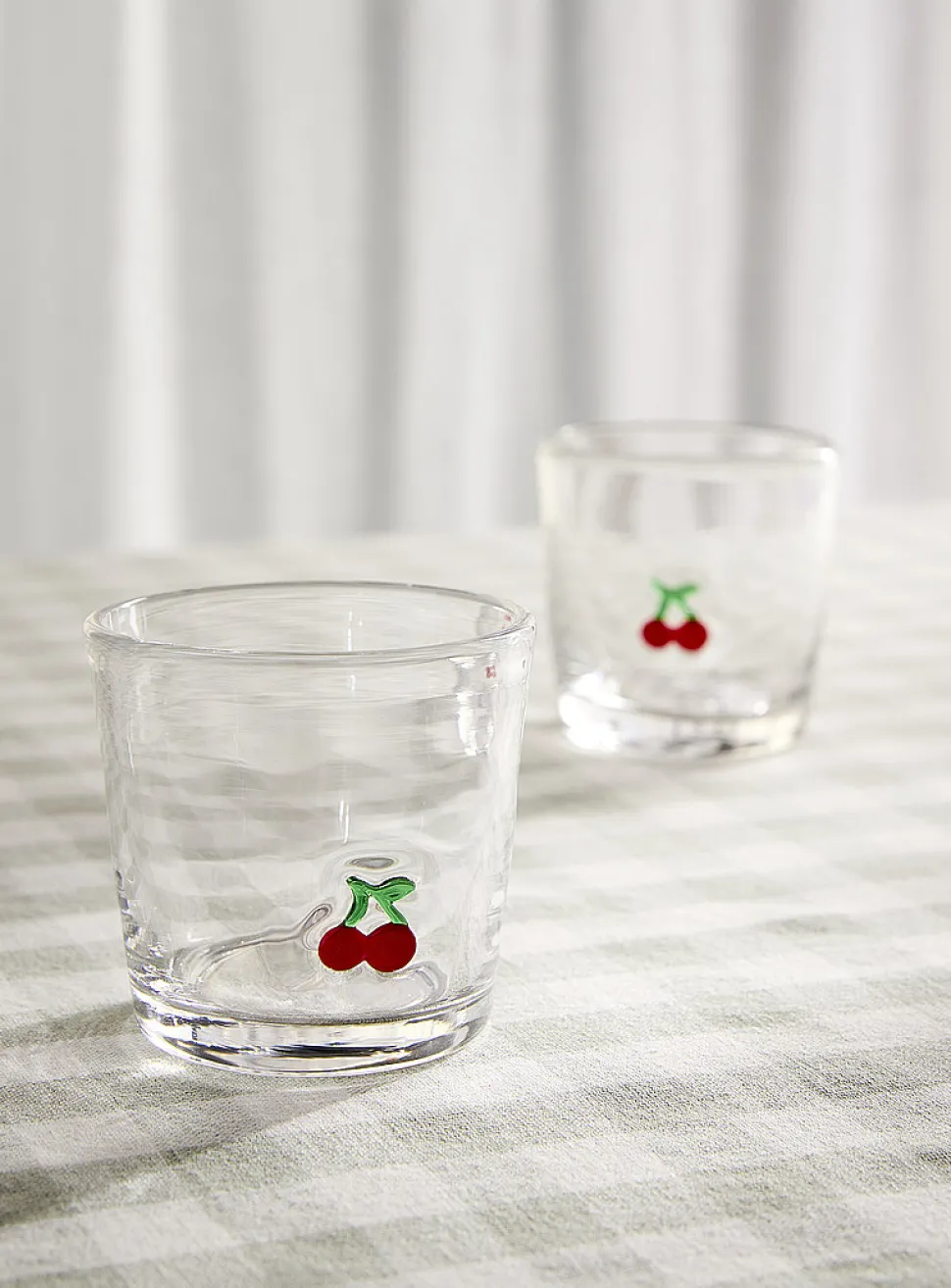 Embossed cherries small glasses