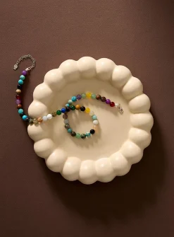 Embossed edge round tray