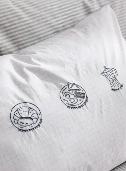 Embroidered breakfast pillowcase