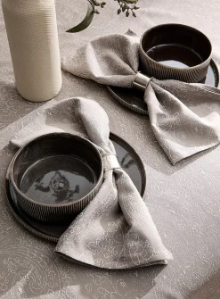 Floral paisley jacquard tablecloth