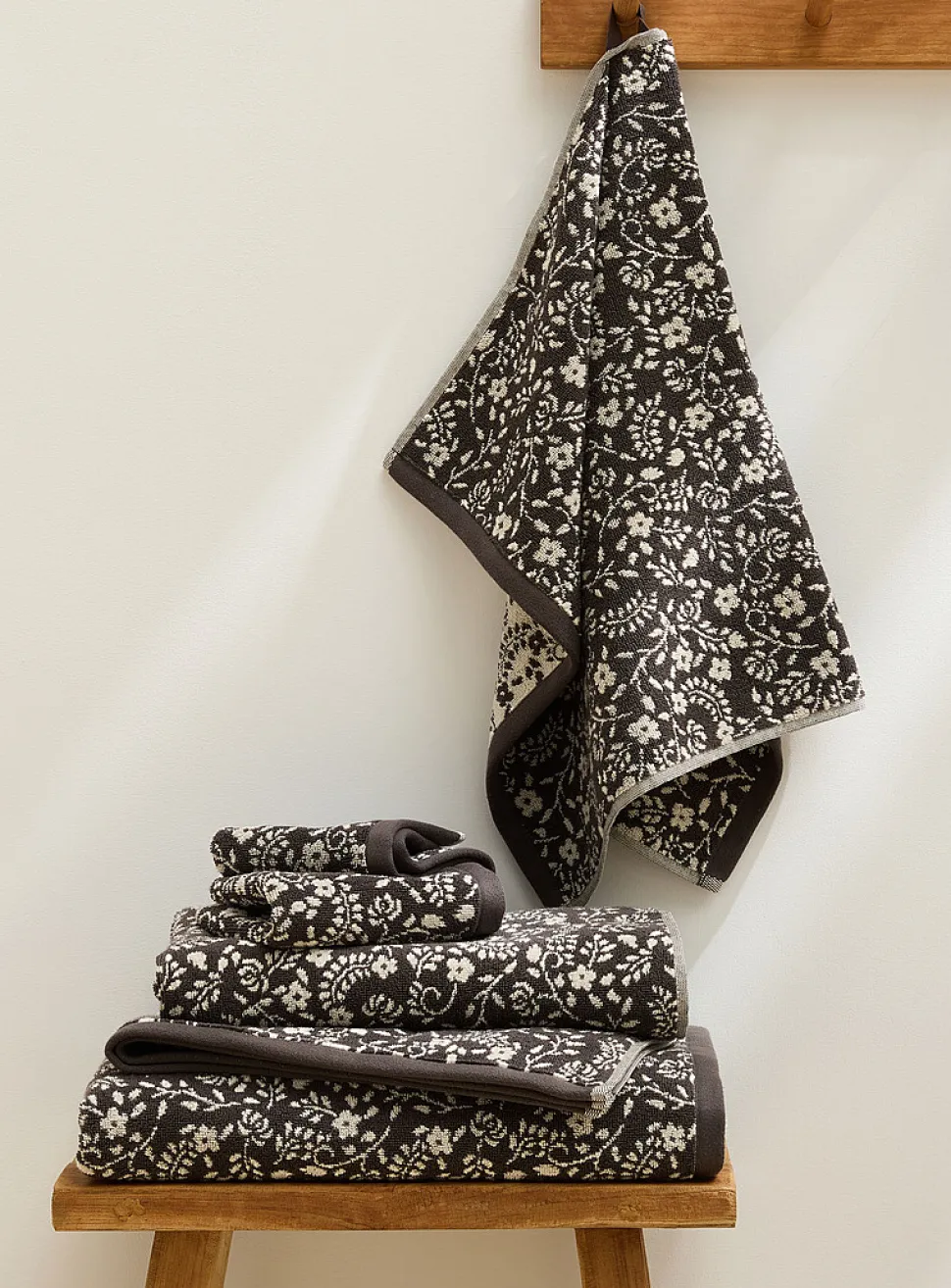 Floral tapestry organic cotton reversible towels
