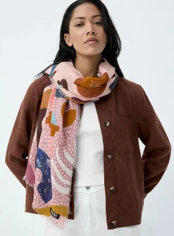Fringed edging colourful lightweight scarf