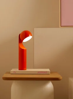Geometric articulated portable lamp