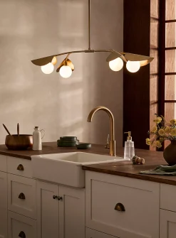 Golden petals hanging lamp