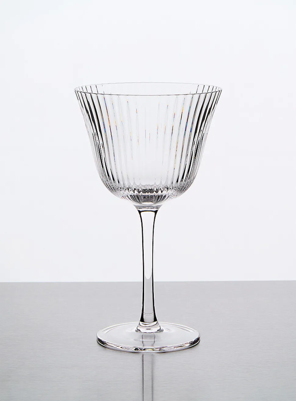 Grooves stem glass