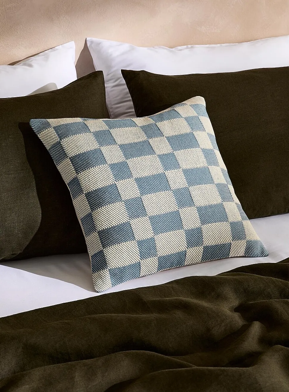 Hatched checks cushion cover