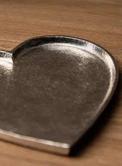 Heart-shaped textured metal tray