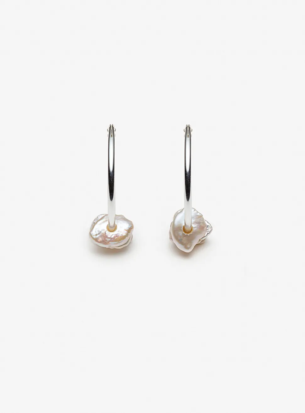 Hera pearly bead earrings