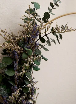 Kelly dried plant wreath