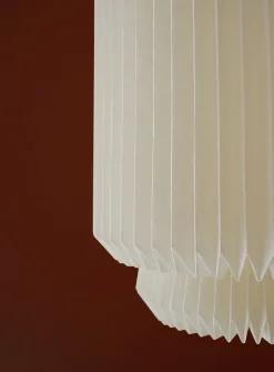 Medium no. 690 lamp