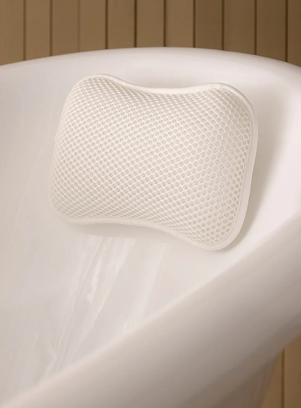 Mesh bath cushion