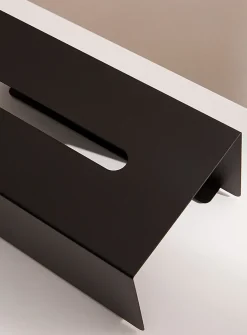 Minimalist tissue box cover