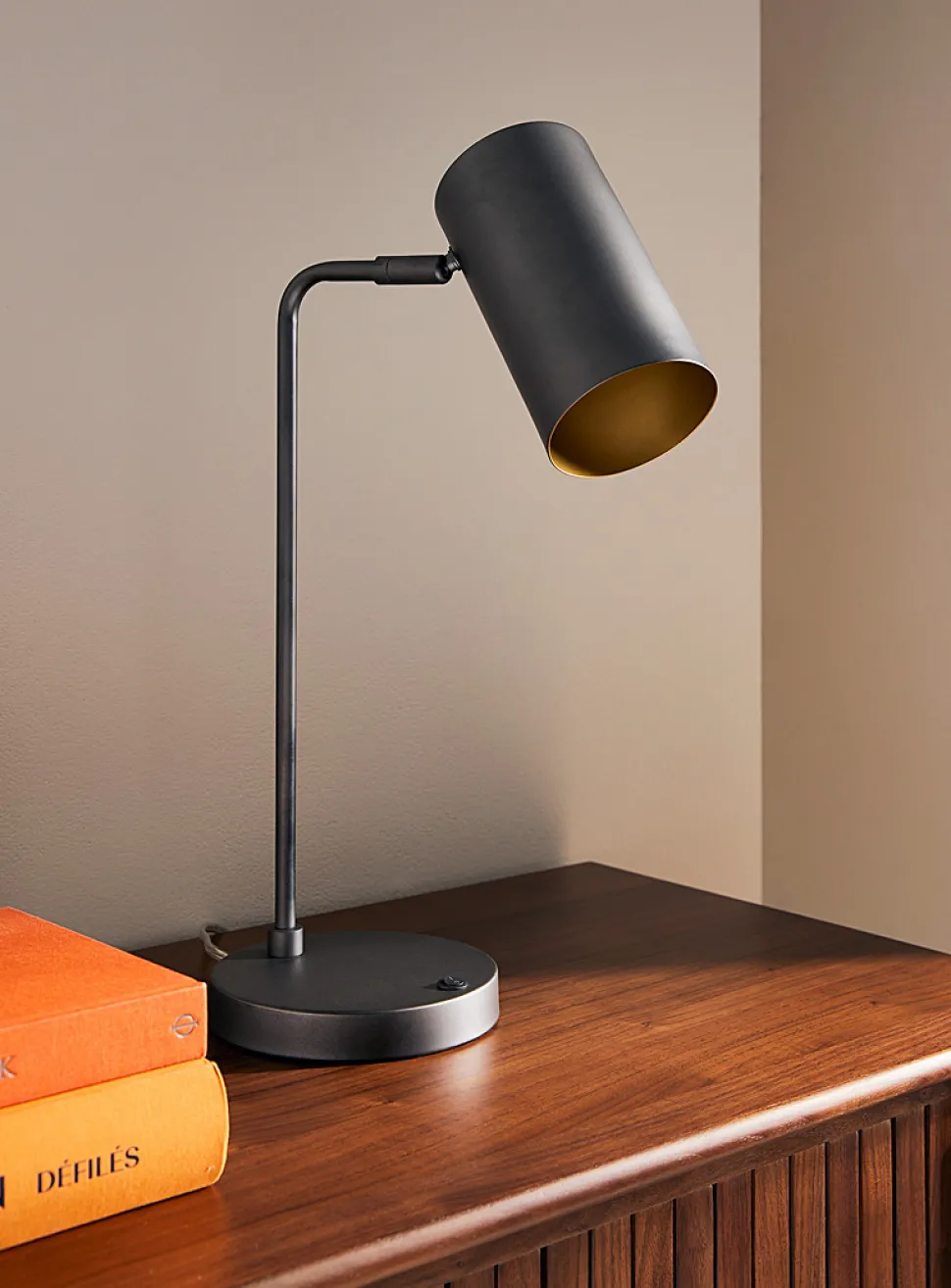 Minimalist tubular table lamp