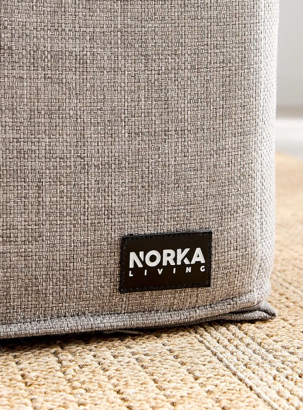 Modular outdoor HD-foam pouf