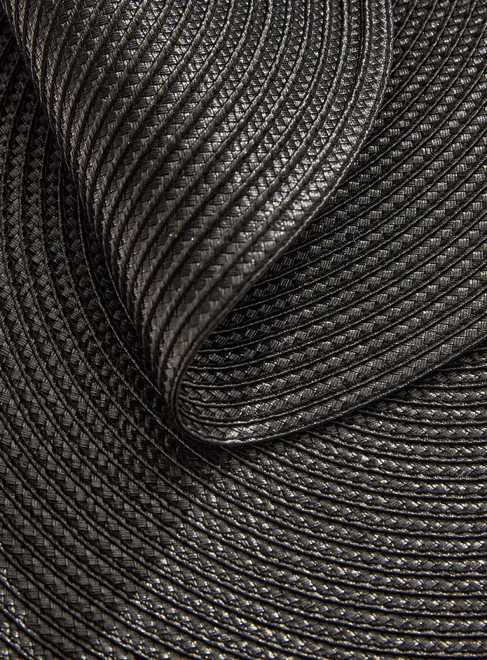 Monochrome braided placemats