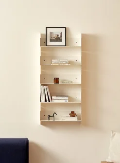 Pli folded steel wall-mounted shelf unit