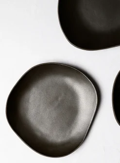 Small meander stoneware plate
