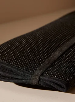 Solid dish drying mat with rack