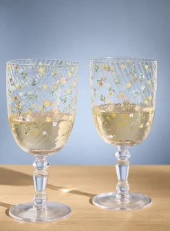 Spring flowers wine glasses