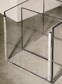 Stackable polycarbonate shelving