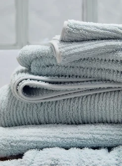 Textured Turkish cotton towels