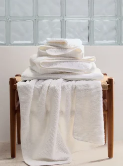 Textured Turkish cotton towels