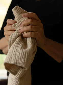 Waffled cotton and linen hand towel set
