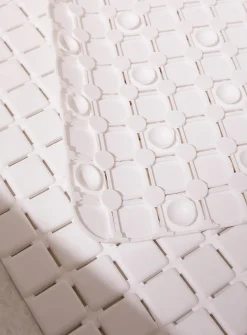White tiles bath mat
