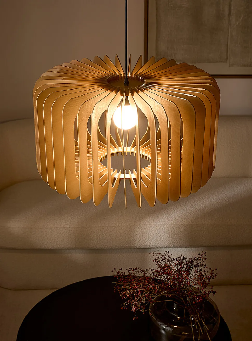 Wood slat hanging lamp