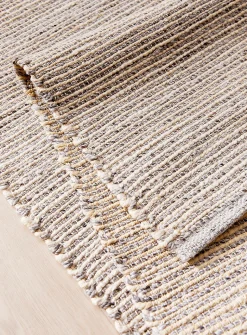 Woven stripes reversible artisanal rug