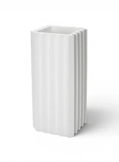 Zigzag triangular bands indoor/outdoor planter